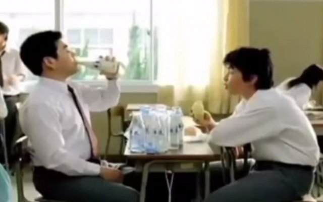 Очень странная реклама молока из Японии