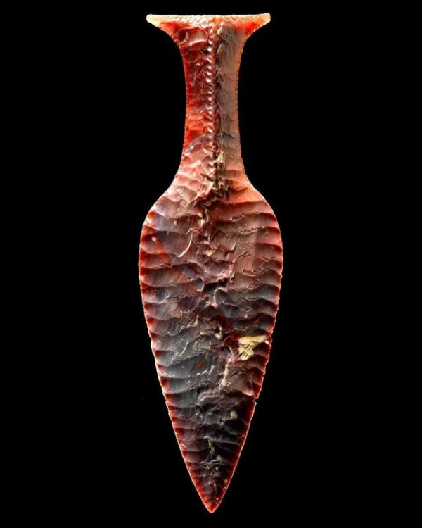 Кремневый кинжал эпохи неолита, Национальный музей Дании