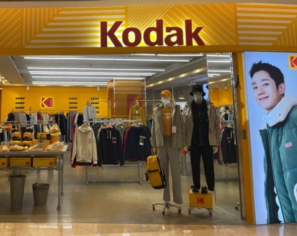 В Южной Корее Kodak продает одежду и аксессуары