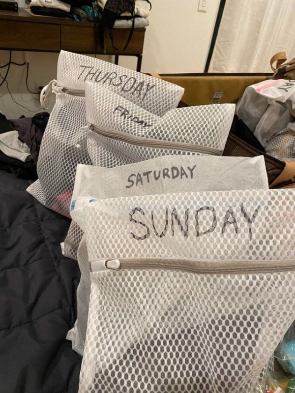 Моя жена настолько организована, что собирает отдельный пакет с одеждой на каждый день отпуска