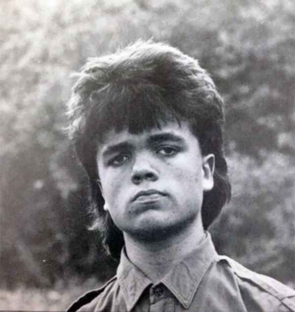 18-летний Питер Динклейдж на школьном выпускном, школа Делбартон, Морристаун, 1987 год