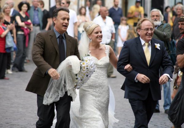 Том Хэнкс помог невесте и её отцу добраться до алтаря, Рим, 2008 год.