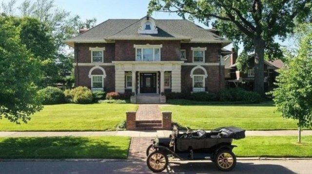 В Детройте продают бывший дом Генри Форда
