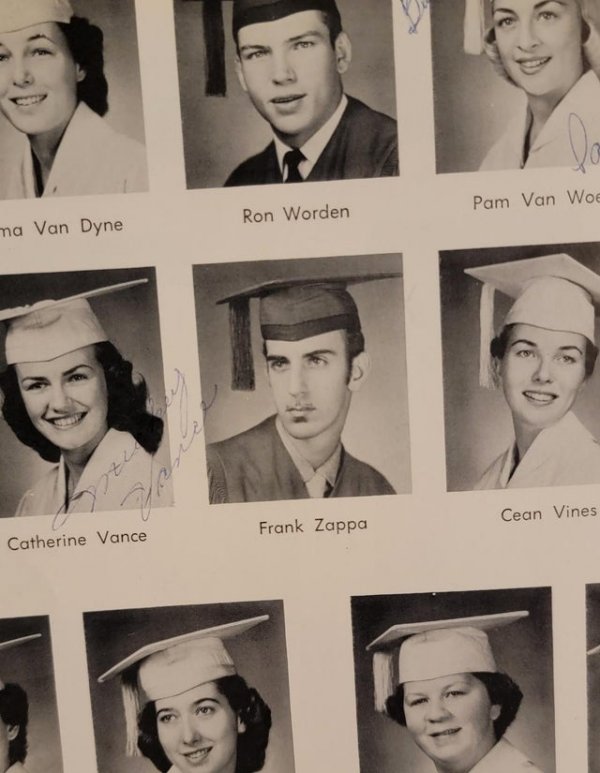 Моя свекровь ходила в среднюю школу с Фрэнком Заппой в 1958 году