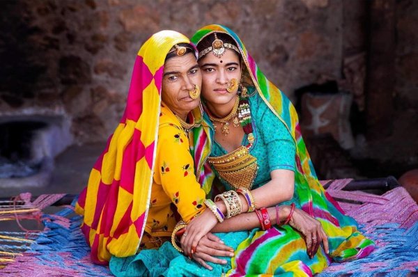 Луни и её дочь Никита, северо-западная часть Индии