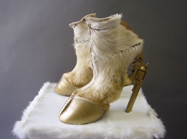 Странная дизайнерская обувь, которую невозможно носить (13 фото) » Триникси