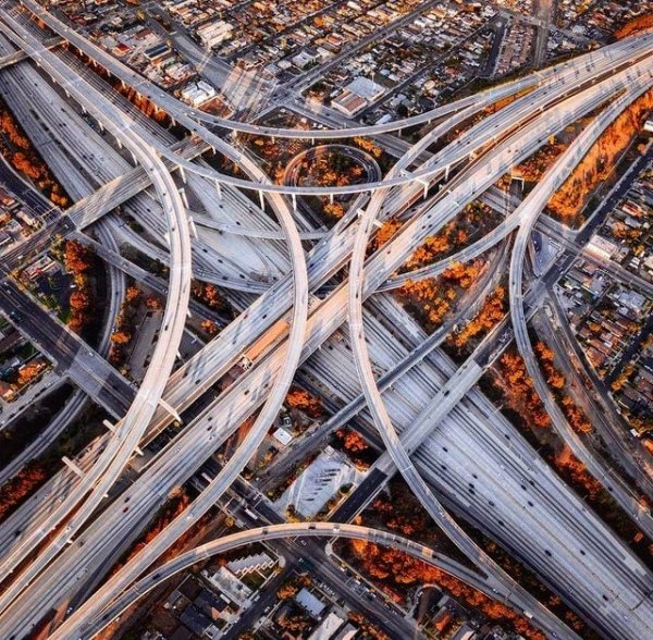 Транспортная развязка в Лос-Анджелесе