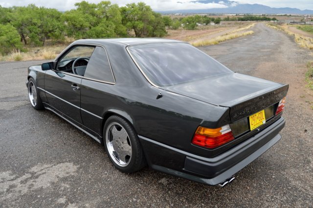 Mercedes-Benz 6.0 AMG Hammer Coupe 1988 года: редкий автомобиль выставлен на аукцион