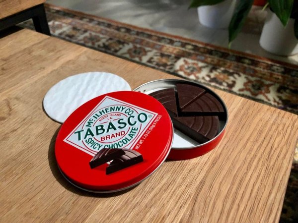 «Пряные плитки темного шоколада» марки Tabasco
