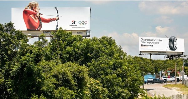 Шинная компания, которая выступала одним из спонсоров Олимпийских игр, показала это на своих билбордах.