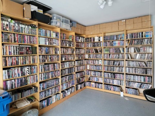 Огромная коллекция DVD дисков!
