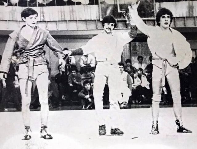 Молодой чемпион по самбо, мастер спорта СССР - Дмитрий Нагиев (справа), 1980-е.