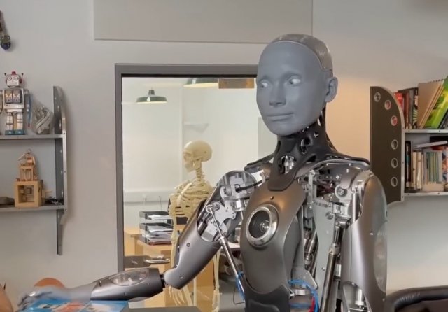 «Самый человекоподобный робот» Ameca заявил, что андроиды никогда не захватят мир