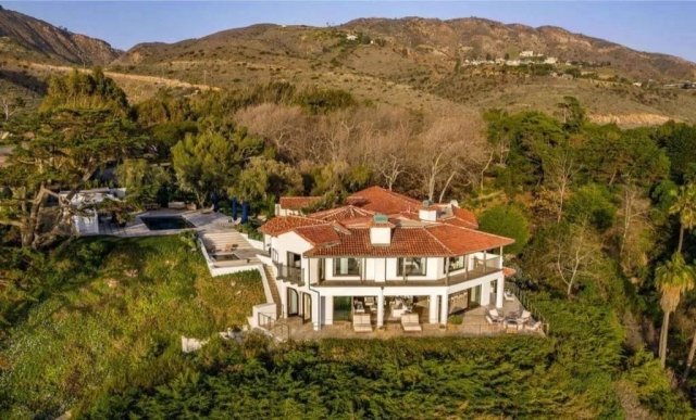 Ким Кардашьян купила дом в Малибу за 70 миллионов долларов