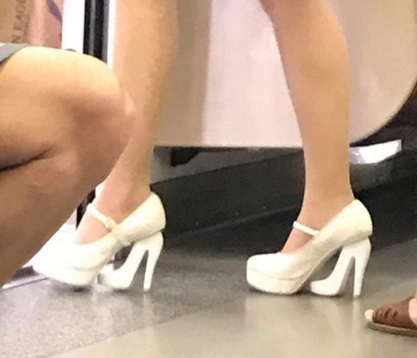 Много туфель не бывает Много туфель не бывает