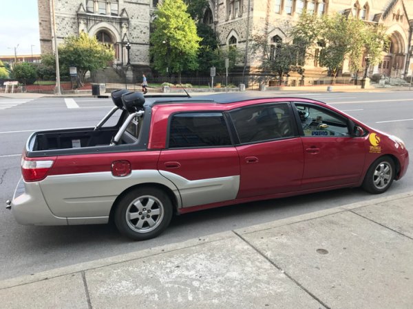 Просто взяли и соединили два авто Просто взяли и соединили два авто