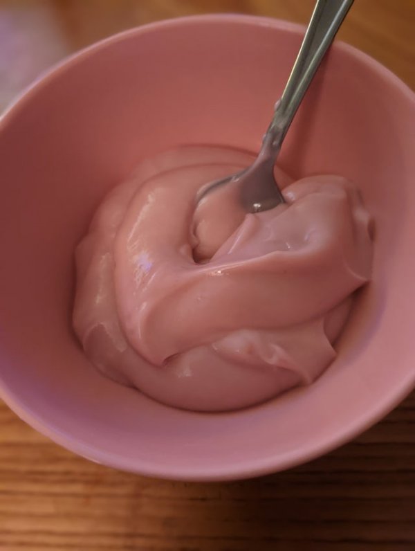 Идеальное сочетание йогурта и чашки