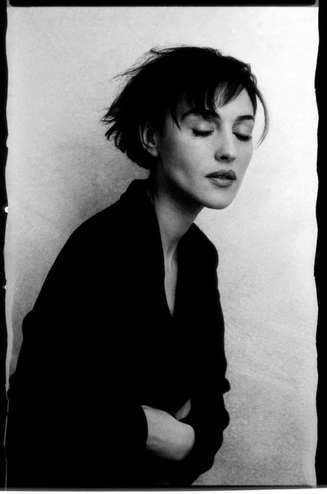 Невероятная Моника Беллуччи в объективе фэшн-фотографа Чико Биаласа, 1997 год