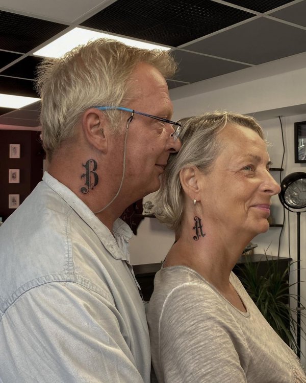 Парные татуировки на пенсии? Почему нет?