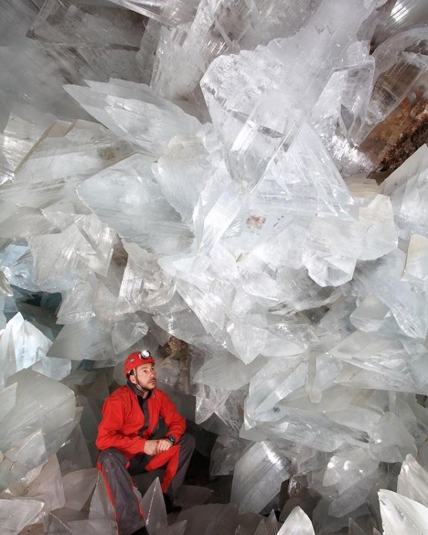 Пещера с огромными кристаллами в Альмерии
