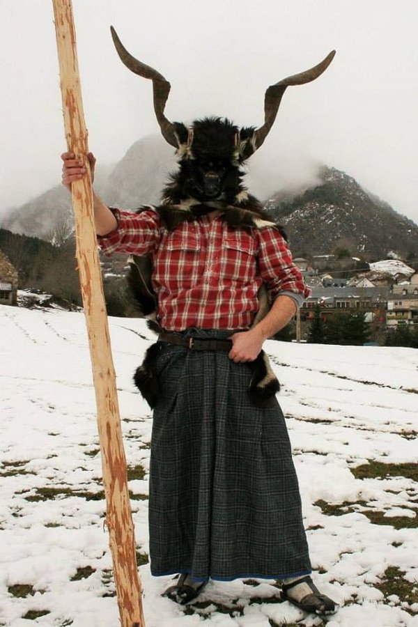 Традиционный костюм «Транга» в Арагоне
