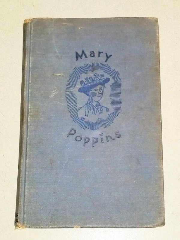«Нашла на работе в мусорном баке первое издание «Мэри Поппинс» 1934 года»