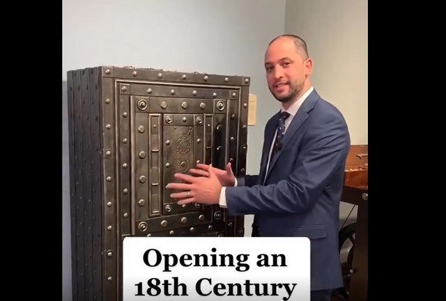 Как открывался итальянский сейф в XVIII веке