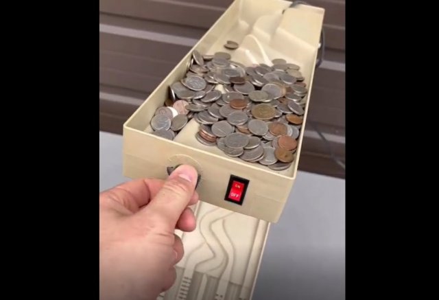 Сортировочная машина для монет из 90-х