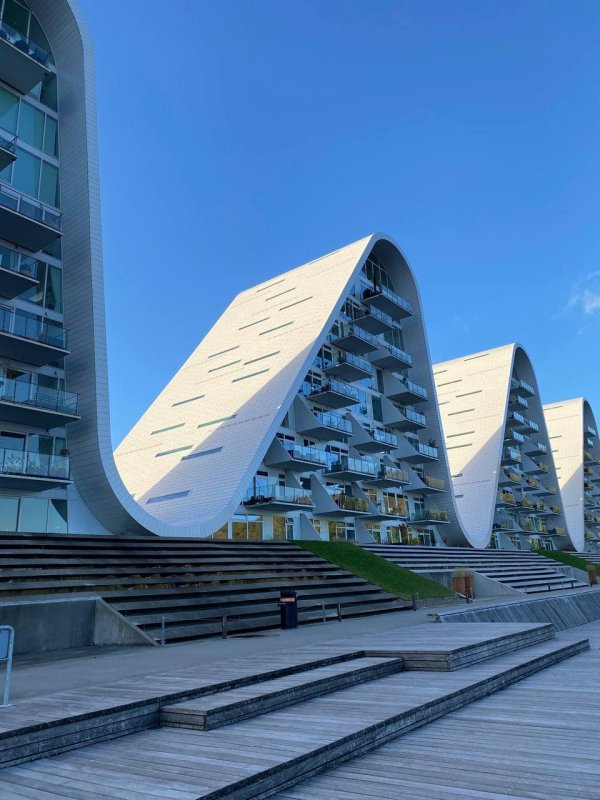 Жилой комплекс «Волны» в городе Вайле, Дания
