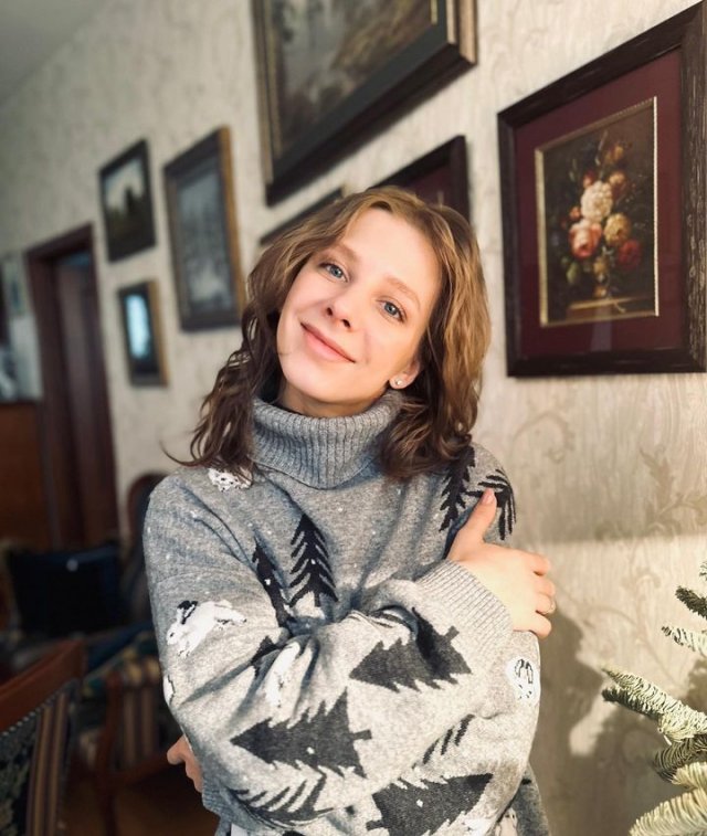 Галина Сергеевна выросла и превратилась в Лизу Арзамасову: актриса отмечает 28-летие