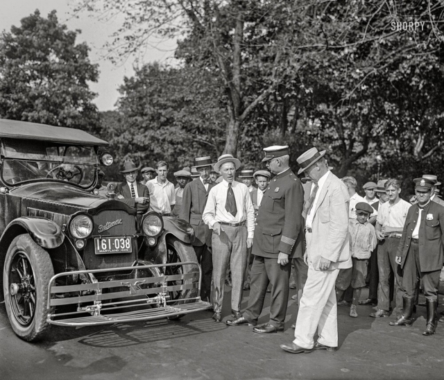 «Демонстрация автомобильного защитного крыла». Вашингтон, округ Колумбия, 11 сентября 1925 год