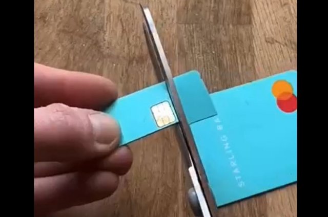 Как вживить чип от банковской карты в кольцо