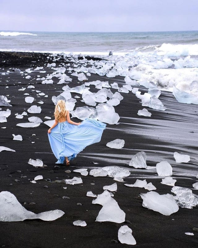 Побережье ледниковой лагуны Йёкюльсаурлоун в Исландии