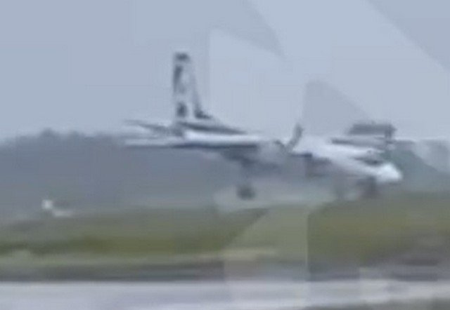 Жесткая  посадка Ан-24, выполняющего рейс из Хабаровска в Ноглики
