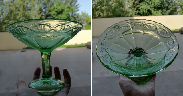 Зелёная ваза из стекла