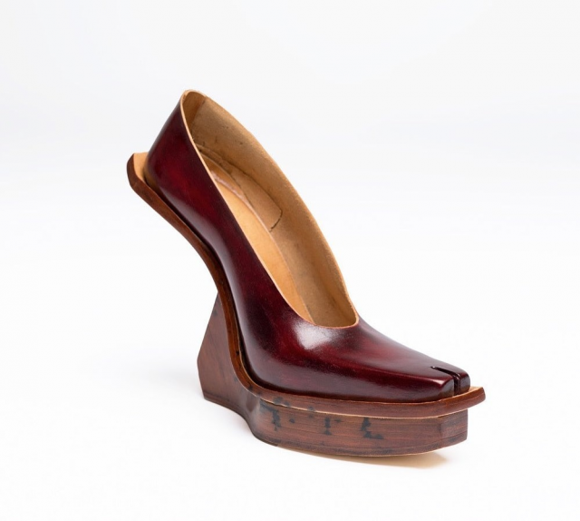 Обувь под названием «Западная гейша» от дизайнера Элоди Атлан