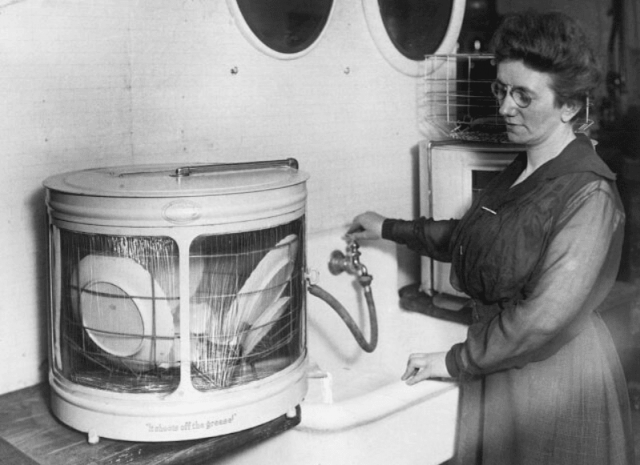 Первая в мире посудомоечная машина, 1893 год