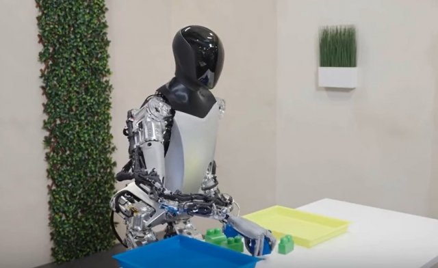 Робот-гуманоид Optimus научился стоять на одной ноге и сортировать объекты