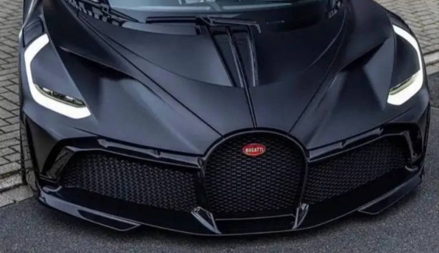 Автомобиль Bugatti Divo за 1,2 млрд рублей