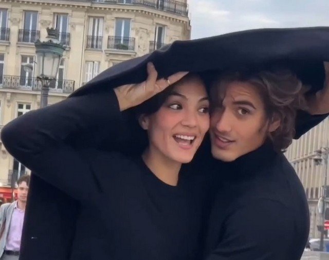 Короткое и романтичное видео из Парижа