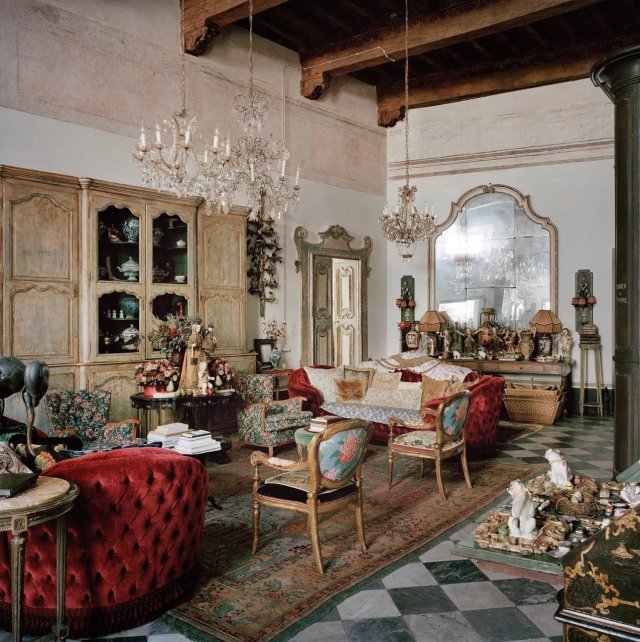 Квартира дня: экс-креативный директор Gucci Алессандро Микеле сделал из жилища магазин древностей