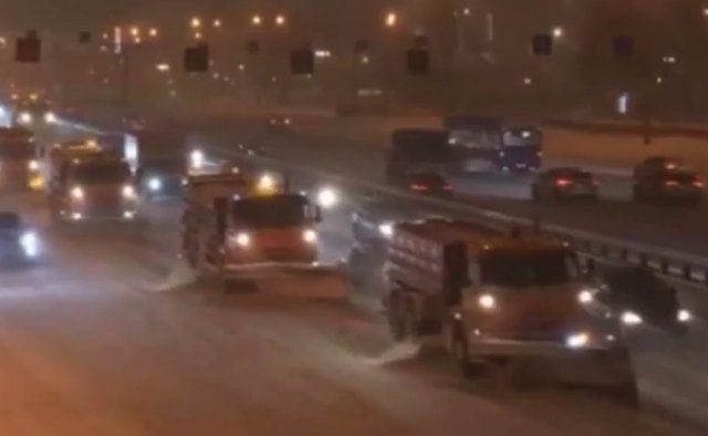 В Москве небывалый снегопад (2 фото + 3 видео)