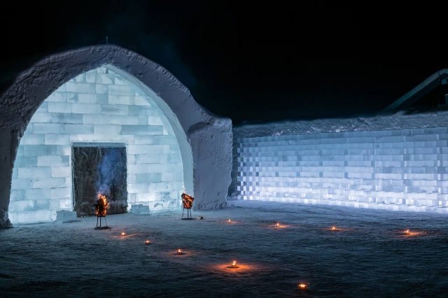 Ледяной отель Швеции: 500 тонн замороженной воды ушло на его создание