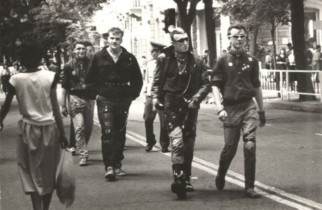 Панки гуляют на улице Красной, Краснодар, 1988