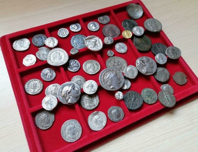 Коллекция старинных монет