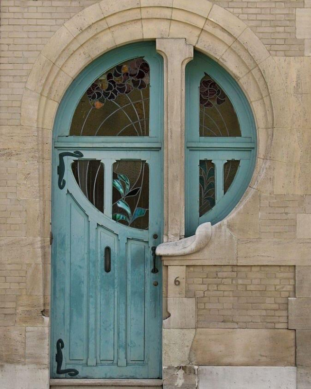 Подборка необычного, странного и впечатляющего дизайна дверей