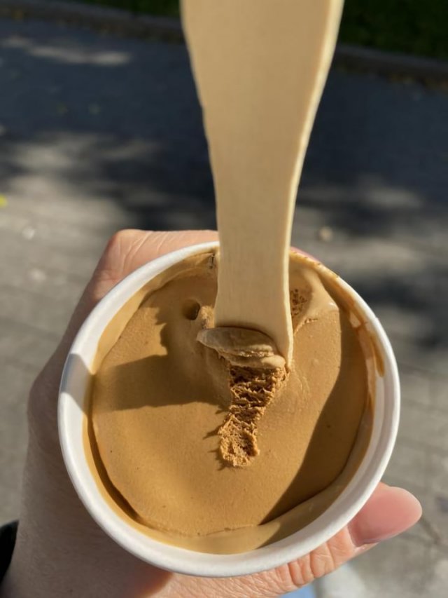 Лучшее мороженое в мире: ржаной пломбир с медом и кусочками бородинского хлеба (3 фото)