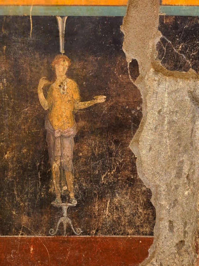 Фрески, которые нашли при раскопках в Помпеях