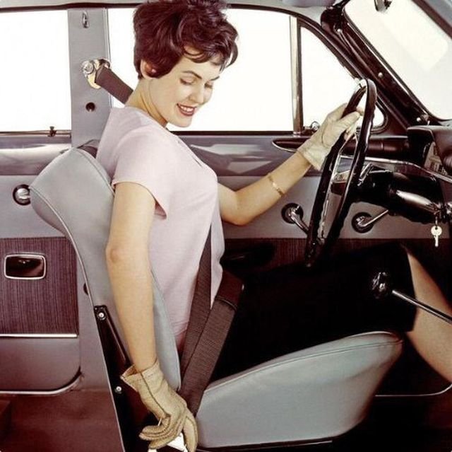 Новый Трёхточечный ремень безопасности, разработанный Volvo. Швеция. 1959 год.