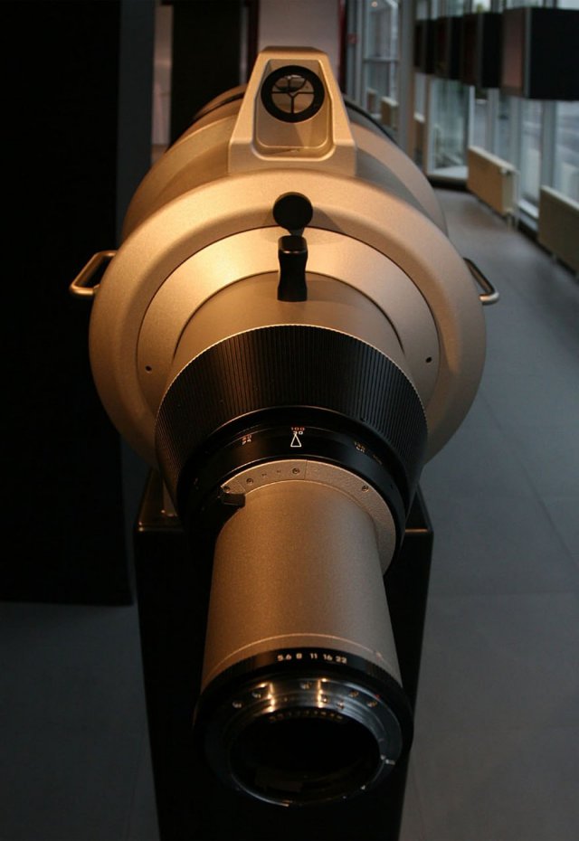 Самый дорогой объектив в мире — Leica Apo-Telyt-R 1600mm F/5.6 за 182 млн руб